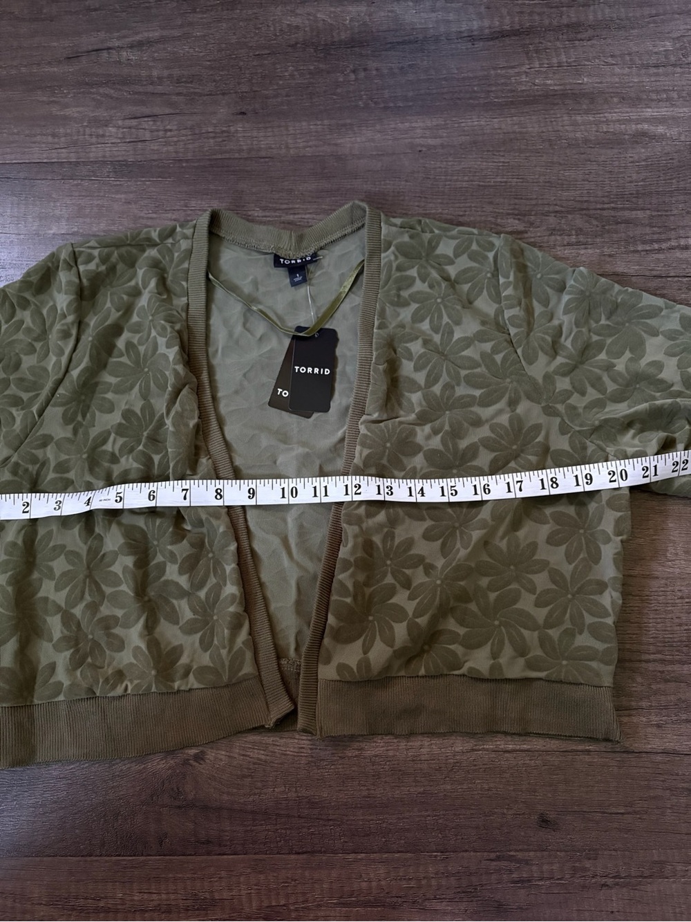 NWT Torrid Olive Green Daisy Mesh Cropped Camisole - Picture 2 of 7
